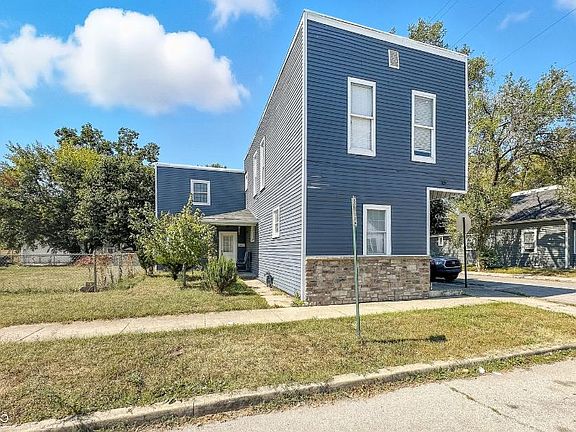 2nd image of 1902 S Delaware St