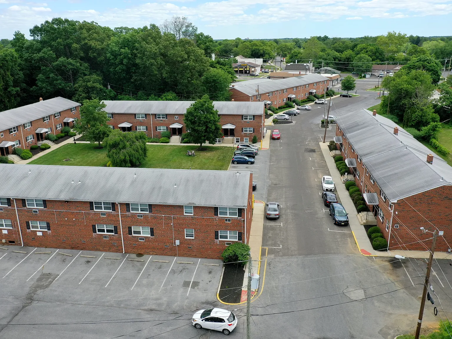 2 bed, $1,650 — Photo 2