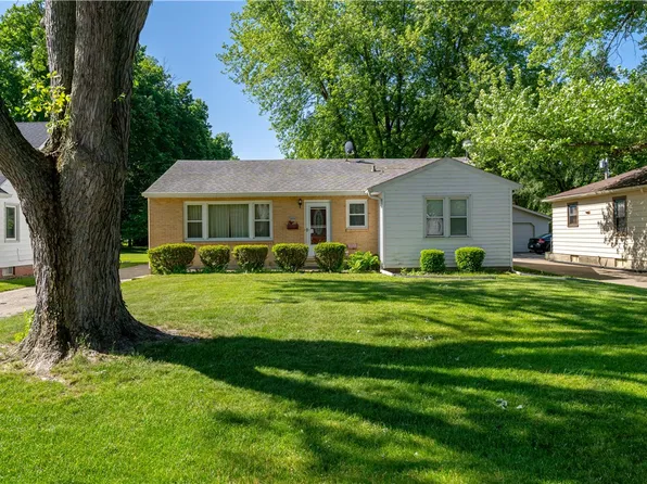 2131 W Riverview Ave, Decatur, IL 62522