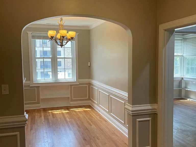 1337 E Morehead St — Photo 15