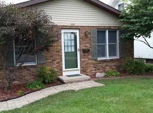 1431 Jersey Rd, Oregon, OH 43616