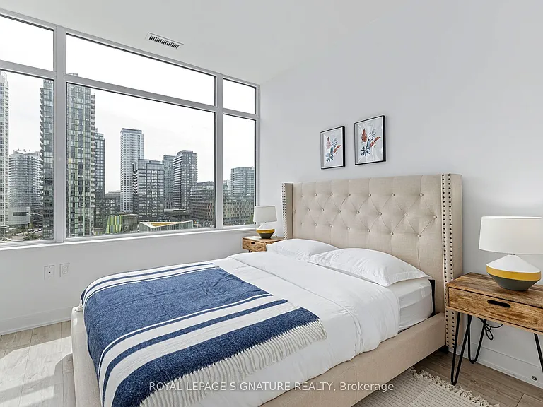 576 Front St W #806E — Photo 13