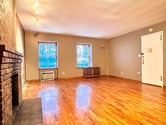 Rented by Compass | media 2