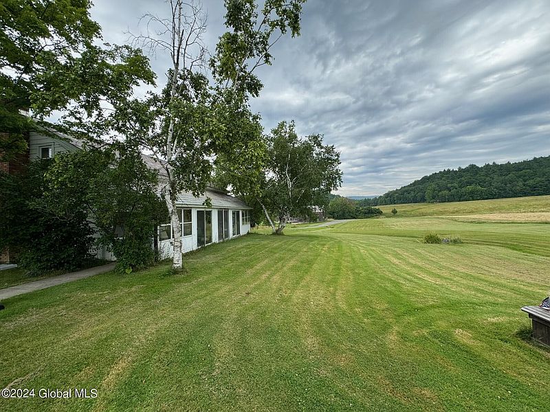 3rd image of 24 Lape Lane