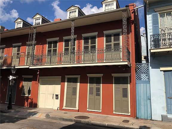 3rd image of 1233 Bourbon St