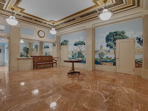 5th image of 170 W 74th St APT 802
