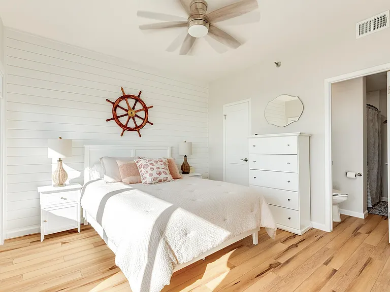 7700 Seawall Blvd #302 — Photo 14