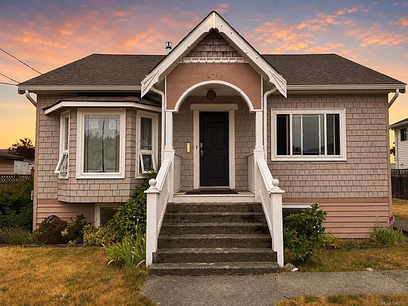 2nd image of 2738 12th Ave