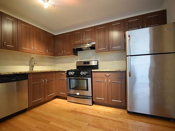 2nd image of 574 4th Ave APT 9E