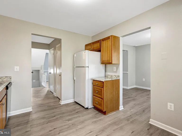 7065 Leewood Forest Dr — Photo 16
