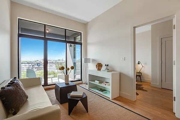 Rented by EXR | media 88