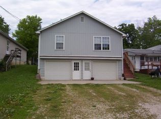 508 E 5th St, Tonganoxie, KS 66086