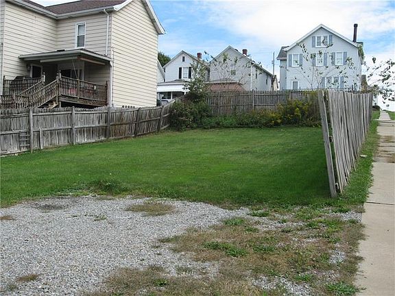 3rd image of 411 Huff Ave