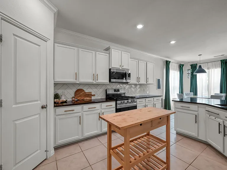 508 Loft Ct — Photo 20