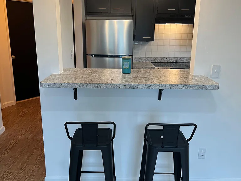 4521 Grover Dr #4 — Photo 1