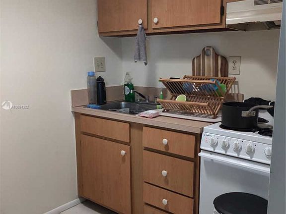 3rd image of 7613 NW 42nd Pl APT 214