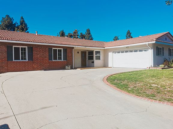 2nd image of 23735 Prospect Valley Dr