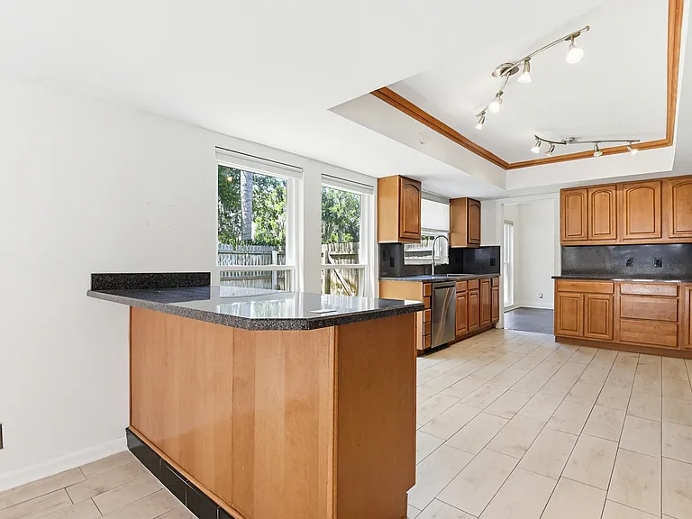 6 Baywood Dr — Photo 32