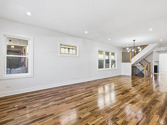 3rd image of 5525 W Berenice Ave