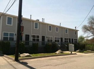 18 Wall St, Bristol, RI 02809