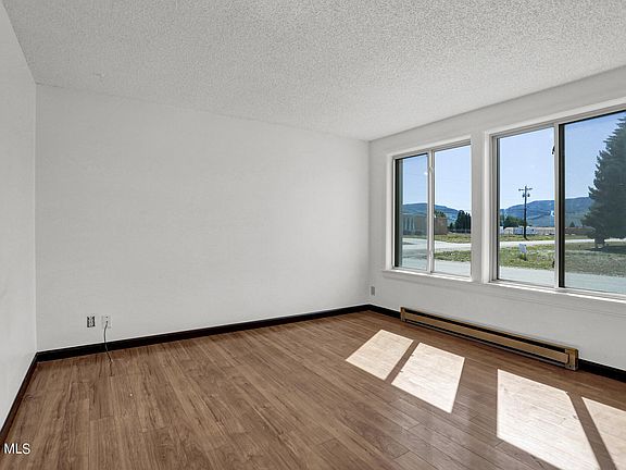 4th image of 200 North 9th #A