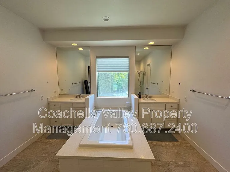74635 Tesla Dr — Photo 33