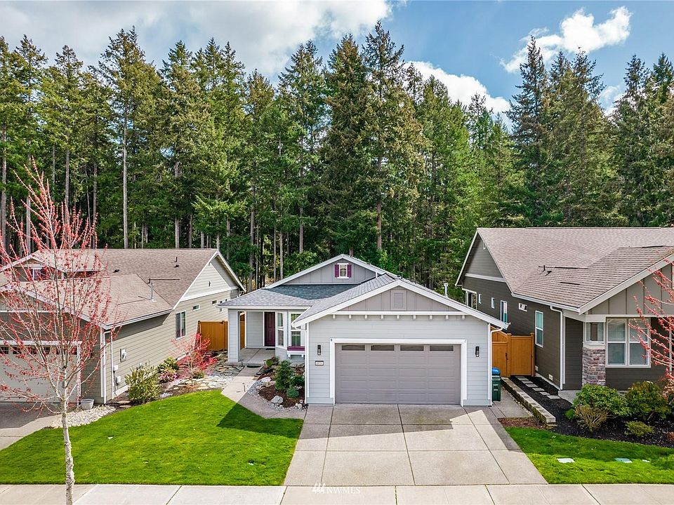 1st image of 4810 Meriwood Dr NE
