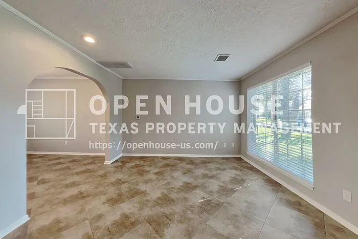 9322 Wandsworth Dr — Photo 5