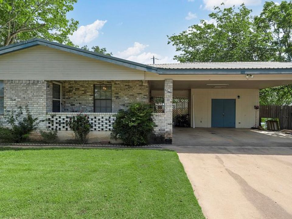 1st image of 305 David Davis Dr