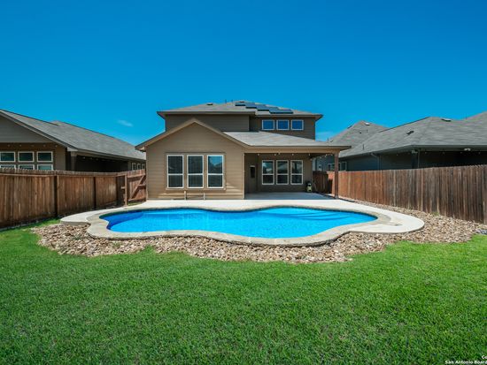 8220 BREEZY COVE, Selma, TX 78154