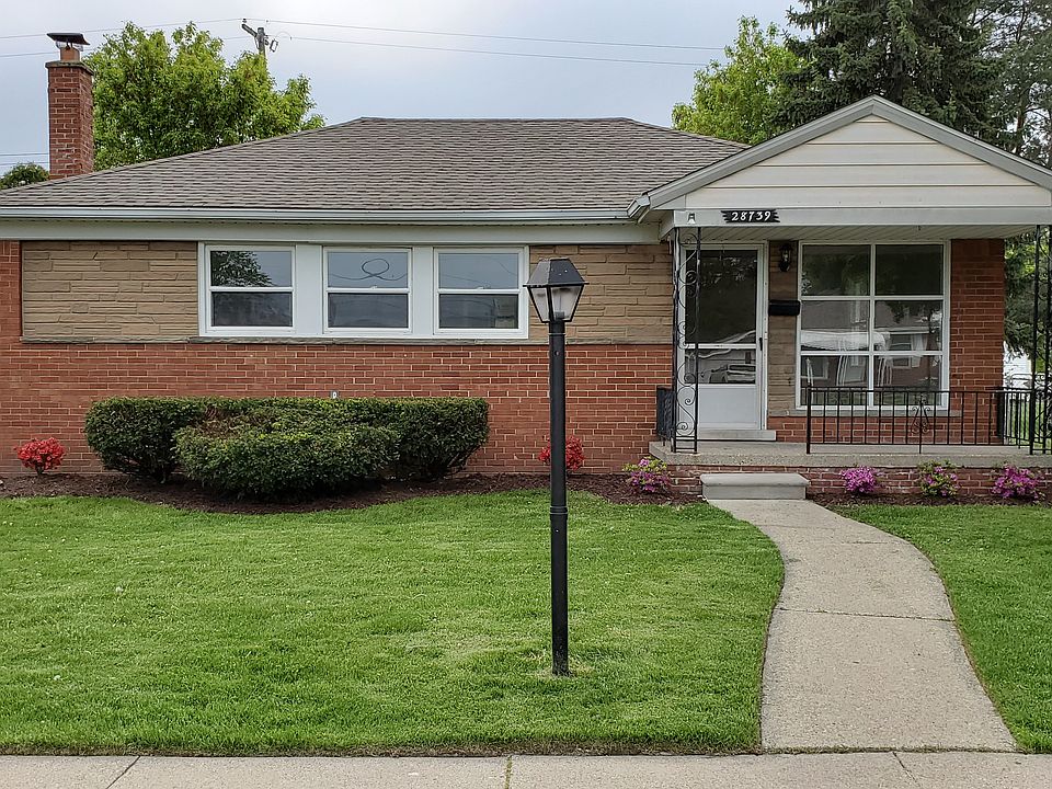 1st image of 28739 Groveland St
