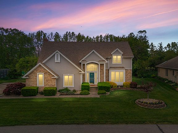 2nd image of 1266 Kensington Dr