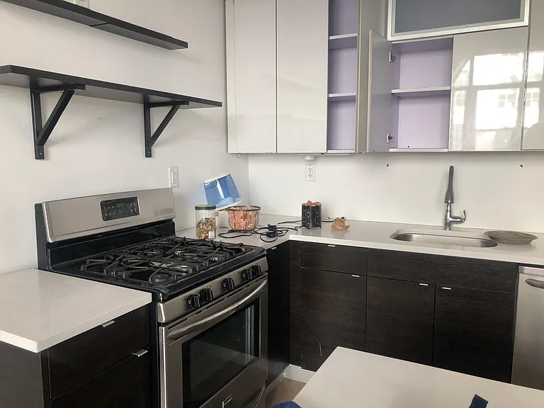 728 Market St #201 — Photo 25
