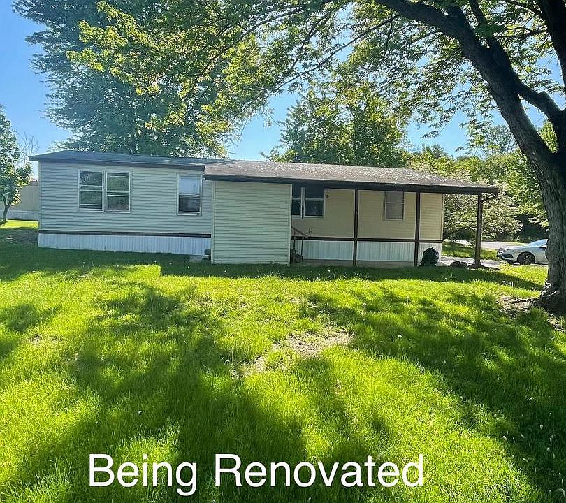 1st image of 52 Walnut Dr