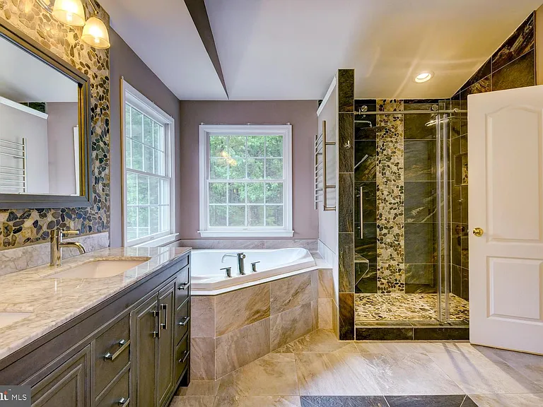 45 Lockwood Dr — Photo 37
