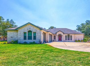 220 Escalar Dr, Burnet, TX 78611