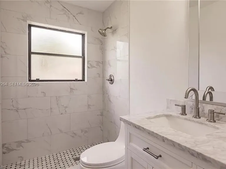 4550 Springview Cir — Photo 8