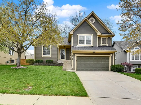 5012 Brockway St, Shawnee, KS 66226