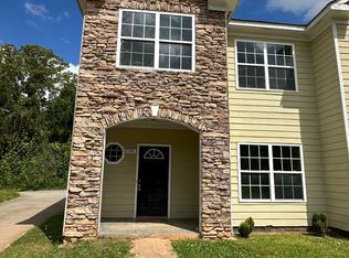 126 Nizzear Ln, Carrollton, GA 30117
