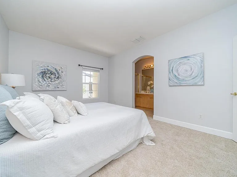 117 Serenity Pl — Photo 31