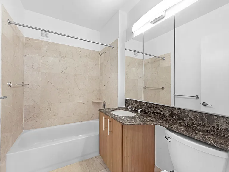 408 E 92nd St #33B — Photo 11