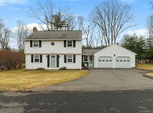 131 Ferraro Dr, Bristol, CT 06010
