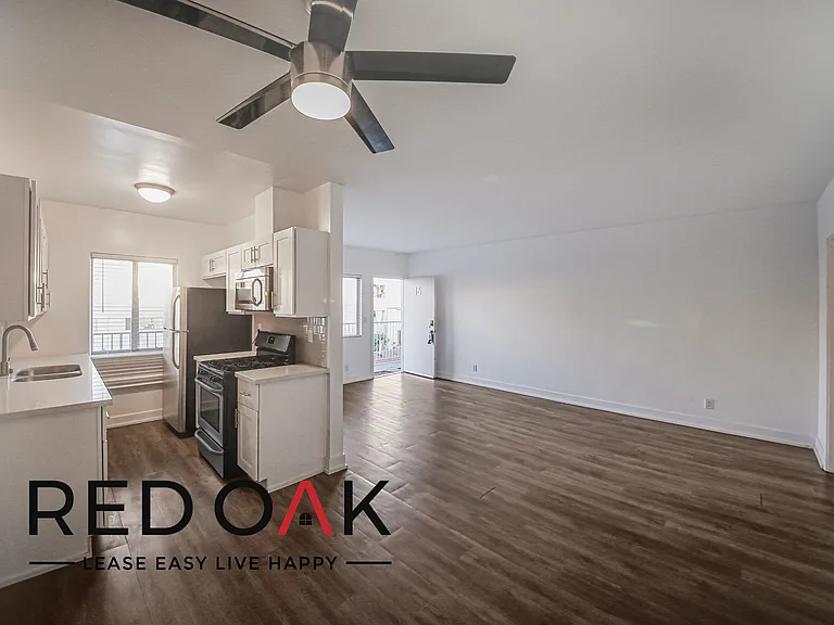 5128 De Longpre Ave #16 — Photo 5