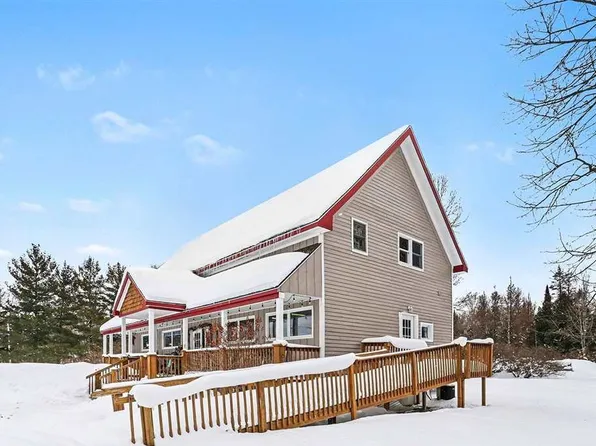 732 E Cayuga St, Bellaire, MI 49615