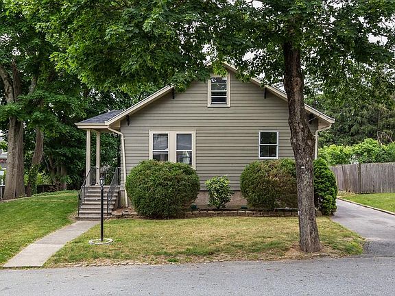 2nd image of 31 Gardner Ave