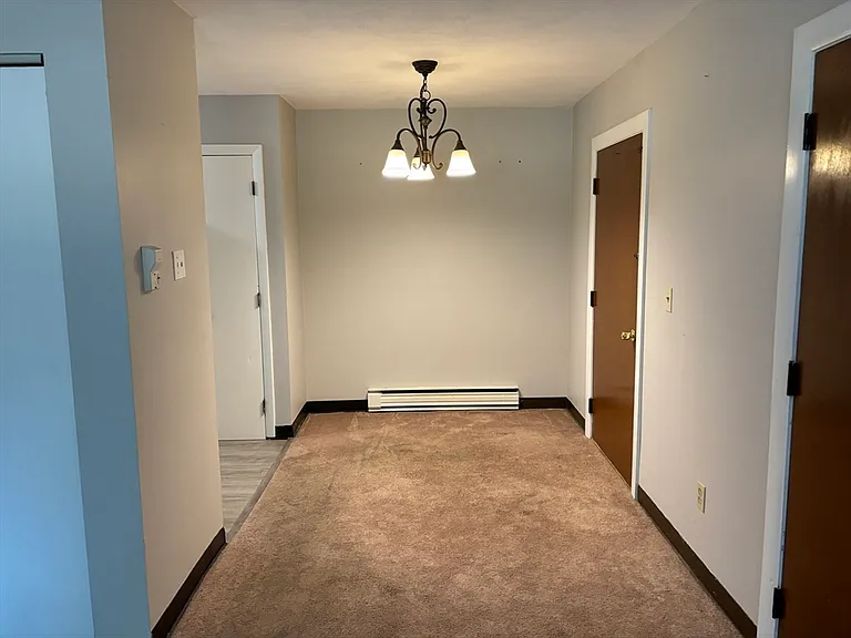 135 Winthrop St #1B — Photo 1
