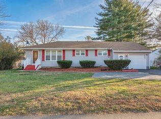 137 Cluff Crossing Rd, Salem, NH 03079