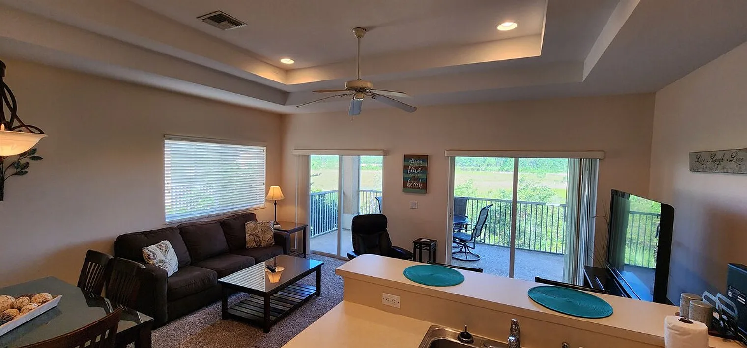 2 bed, 2.5 bath, $4,521 — Photo 2