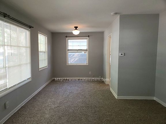 3rd image of 1545A Mackey Ave
