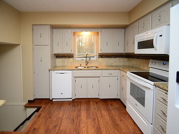 4th image of 5723 S 152nd Avenue Cir #152